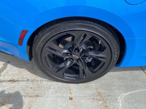 Used 2023 Chevrolet Camaro LT w/ RS Package image 14
