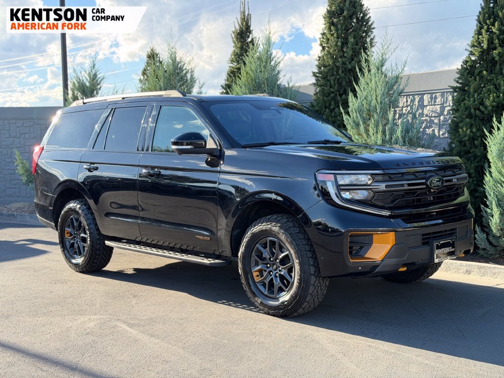 Used 2025 Ford Expedition Tremor AWD/4WD image 8