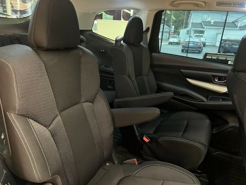 Used 2020 Subaru Ascent Premium w/ Convenience Package AWD/4WD image 41