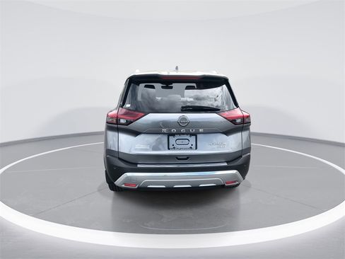 Used 2023 Nissan Rogue Platinum w/ Platinum Premium Package image 7