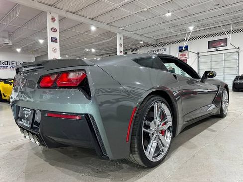 Used 2016 Chevrolet Corvette Stingray Coupe RWD image 3