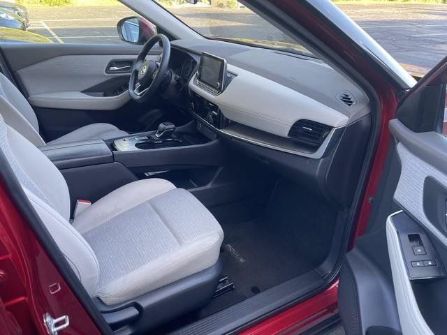 Used 2021 Nissan Rogue SV FWD image 20