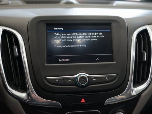 Used 2020 Chevrolet Equinox LS image 28