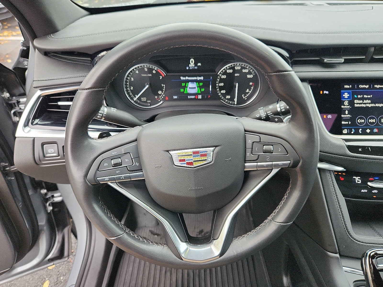 Used 2024 Cadillac XT6 Luxury w/ LPO, Floor Liner Package AWD/4WD image 19