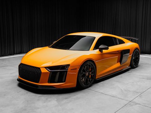 Used 2017 Audi R8 V10 plus AWD/4WD image 19