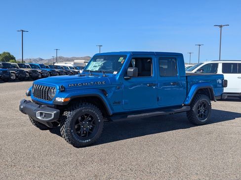 New 2025 Jeep Gladiator Sport image 2