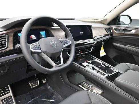New 2026 Volkswagen Atlas SEL Premium R-Line image 7