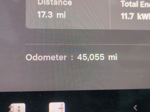 Used 2023 Tesla Model Y Long Range image 30