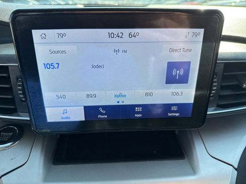 Used 2022 Ford Explorer XLT w/ Equipment Group 202A image 26