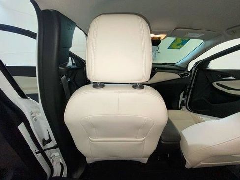 Used 2023 Buick Encore GX Preferred w/ Cold Weather Comfort Package FWD image 39