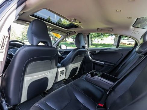 Used 2016 Volvo S60 T5 Premier FWD image 12