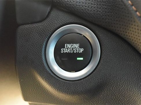 Used 2024 Chevrolet Equinox Premier image 36