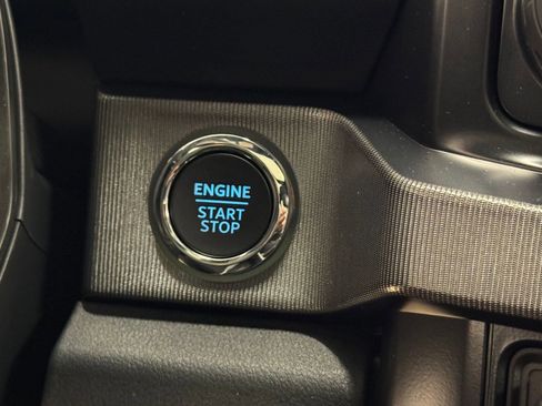 New 2026 Ford F250 Platinum w/ FX4 Off-Road Package image 31