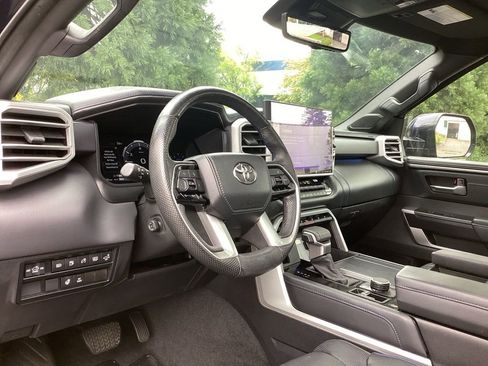 Used 2024 Toyota Tundra Platinum AWD/4WD image 12