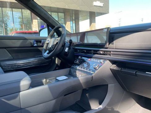 New 2026 Hyundai Santa Fe Calligraphy image 7