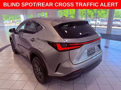 Used 2024 Lexus NX 250 FWD w/ Cold Area Package image 5