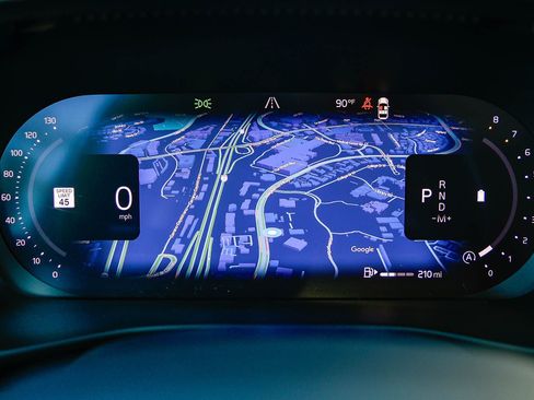 Certified 2026 Volvo XC40 B5 Ultra w/ Climate Package image 26