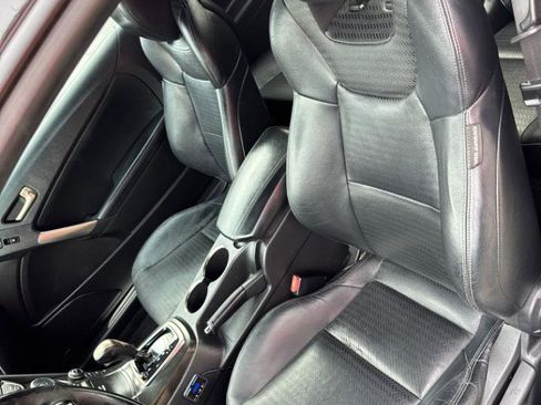 Used 2016 Hyundai Genesis Coupe 3.8 image 11