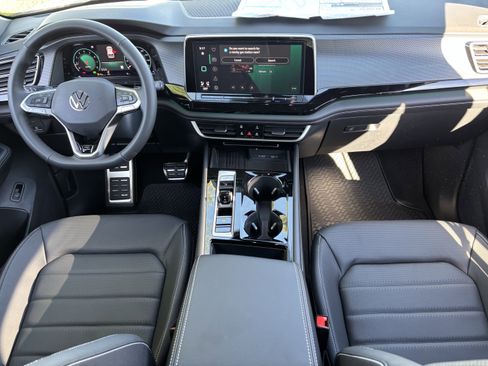 New 2026 Volkswagen Atlas Cross Sport SEL R-Line image 12