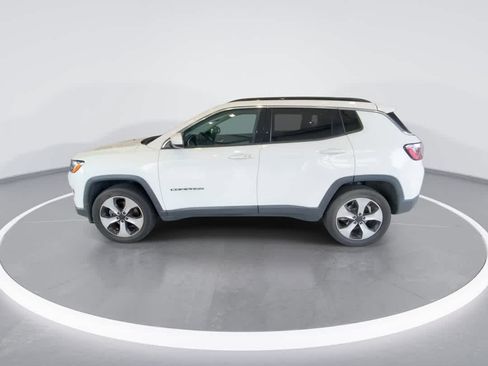 Used 2018 Jeep Compass Latitude w/ Popular Equipment Group AWD/4WD image 5