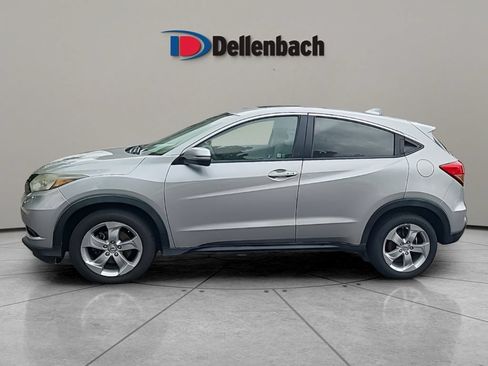 Used 2016 Honda HR-V EX image 2