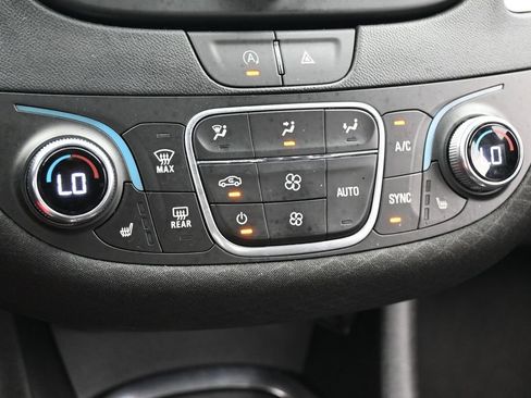 Used 2024 Chevrolet Malibu LT FWD image 20