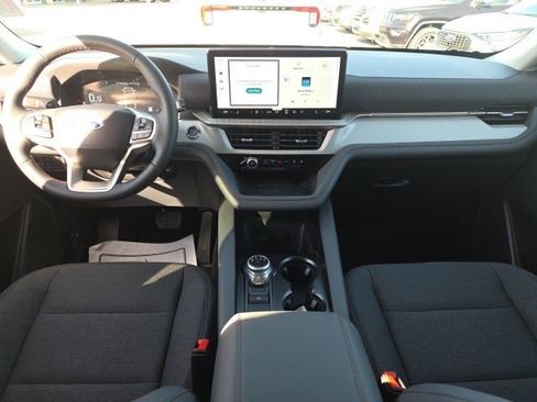 New 2026 Ford Explorer Active image 12