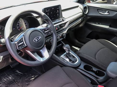 Used 2020 Kia Forte LXS FWD image 17