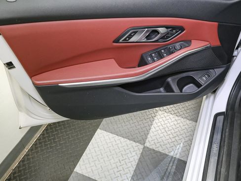 Used 2022 BMW 330i xDrive 330i xDrive w/ Convenience Package image 40