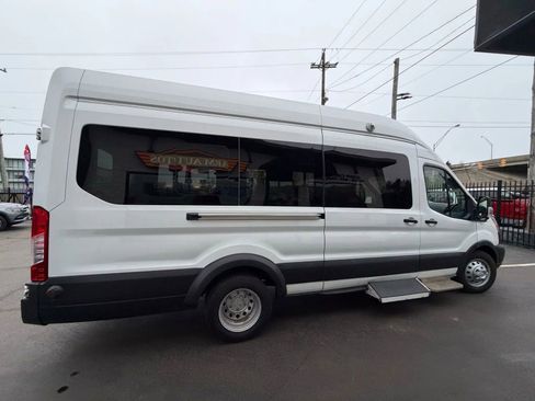Used 2019 Ford Transit 350 XL image 10
