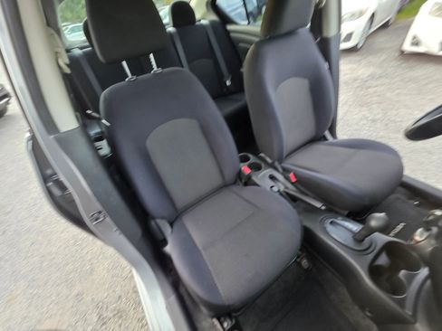 Used 2012 Nissan Versa SV image 21