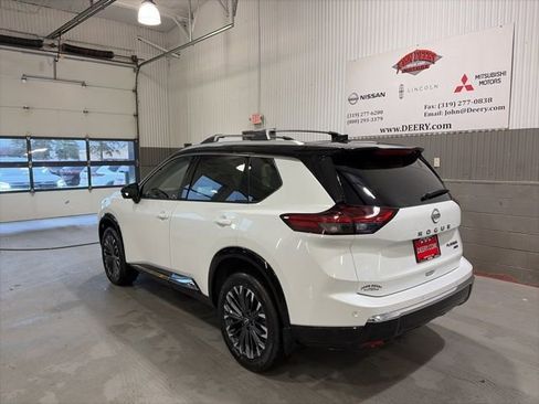 New 2026 Nissan Rogue Platinum image 8