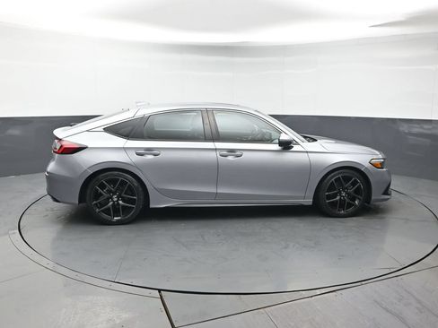 Certified 2023 Honda Civic Sport Touring image 7