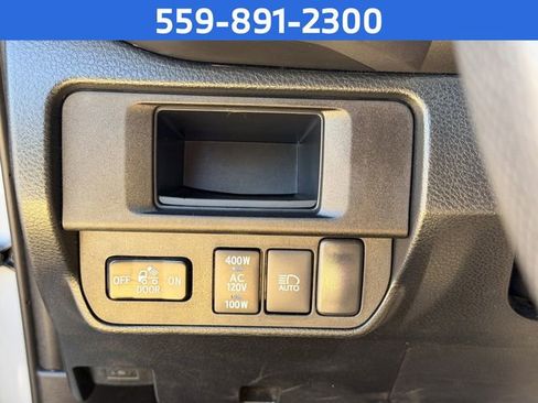 Used 2019 Toyota Tacoma TRD Off-Road image 23