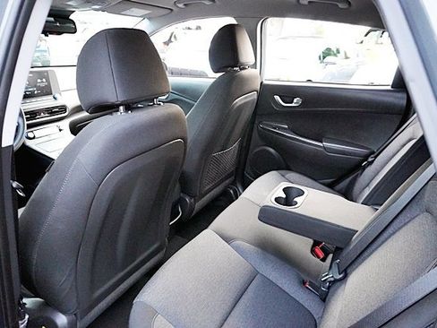 Certified 2023 Hyundai Kona SE w/ Cargo Package image 18