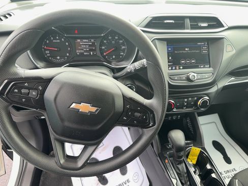 Used 2023 Chevrolet TrailBlazer LT image 15