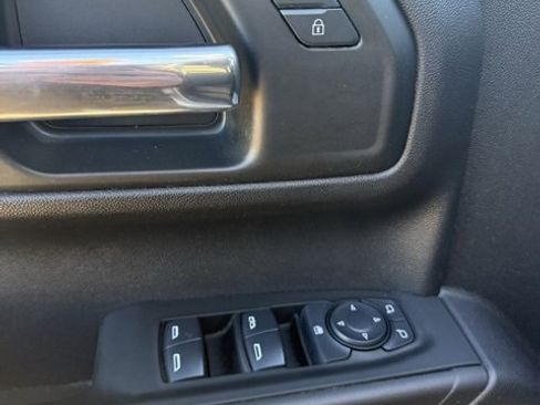 Used 2025 Chevrolet Silverado 1500 Custom Trail Boss image 12