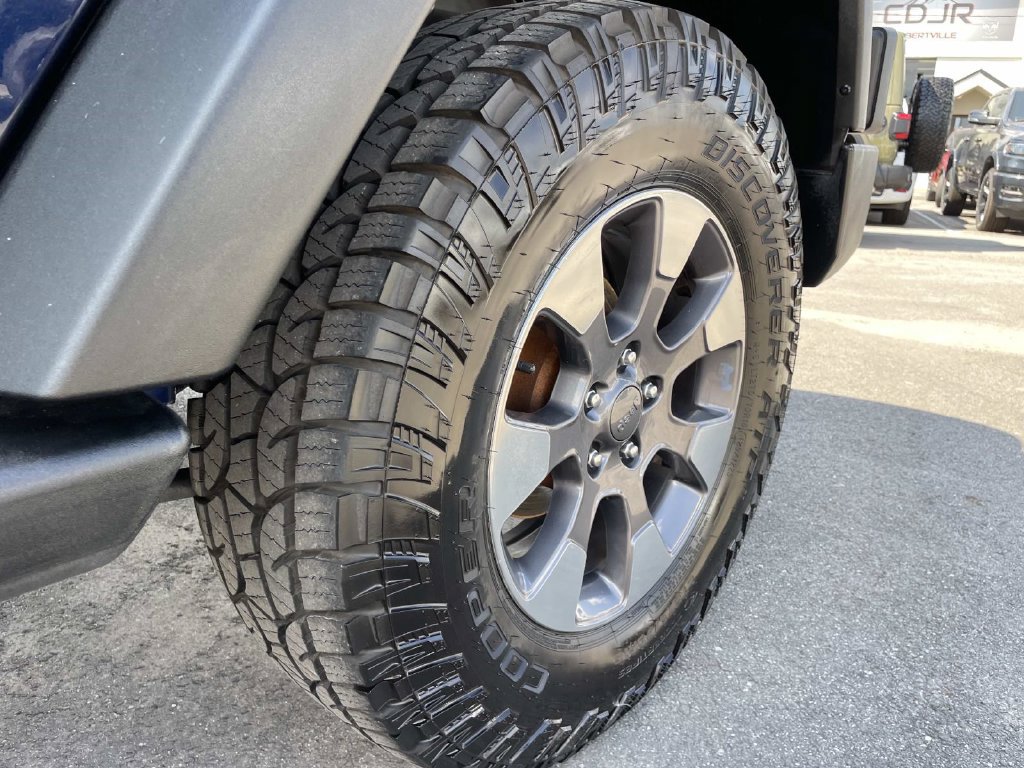 Used 2013 Jeep Wrangler Sport AWD/4WD image 14
