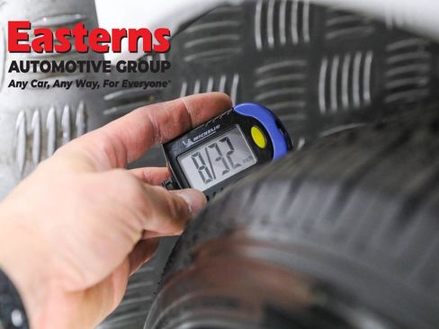 Used 2022 Toyota Prius LE image 25