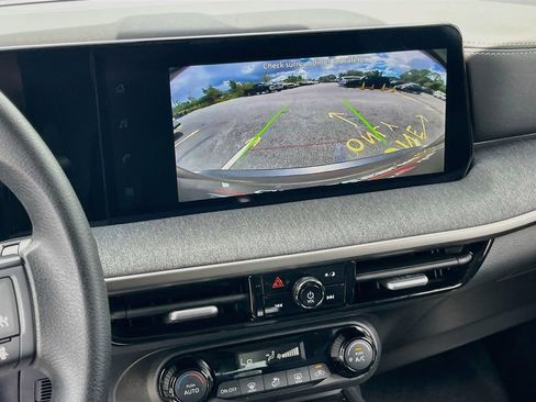 Used 2026 Nissan Kicks SV FWD image 13