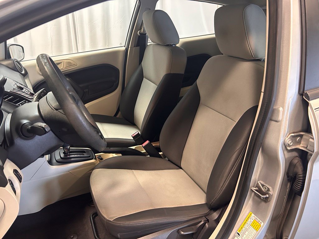 Used 2013 Ford Fiesta S FWD image 4