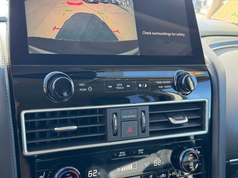 Used 2024 Nissan Armada SV image 33