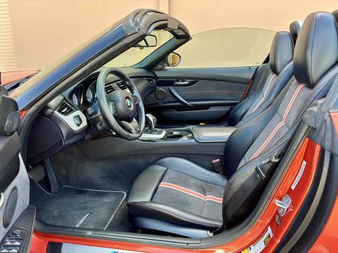 Used 2014 BMW Z4 sDrive35is RWD image 38
