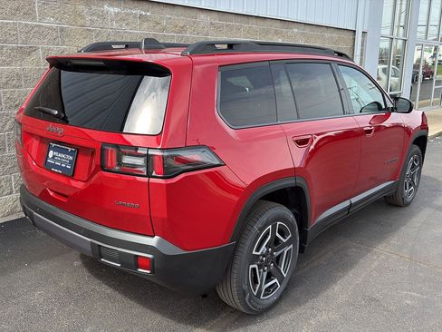 New 2026 Jeep Cherokee Laredo image 3