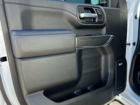 Used 2021 GMC Sierra 3500 AT4 w/ AT4 Premium Plus Package image 16