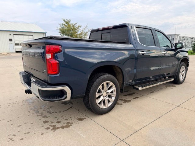 Used 2022 Chevrolet Silverado 1500 LTZ w/ LTZ Premium Package AWD/4WD image 4