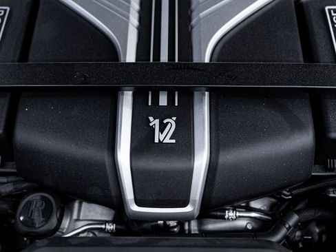 Used 2026 Rolls-Royce Phantom Sedan image 96