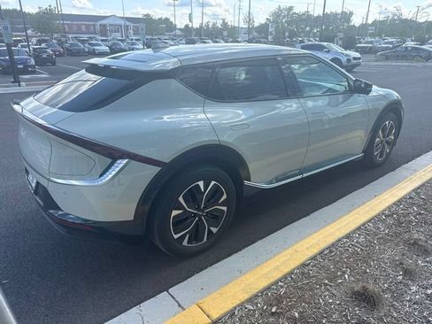 Used 2023 Kia EV6 Wind w/ Wind Technology Package AWD/4WD image 9