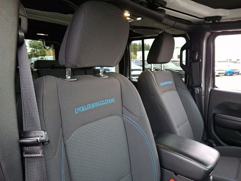 Used 2022 Jeep Wrangler Unlimited Rubicon 4xe w/ Cold Weather Group image 13