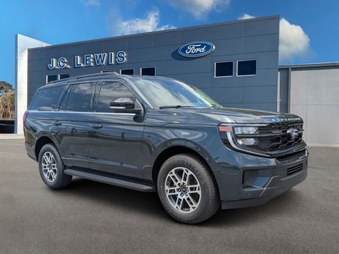 New 2026 Ford Expedition Active RWD image 1